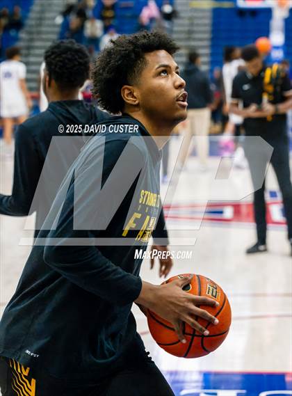 Thumbnail 3 in Bishop McNamara @ Gonzaga (WCAC Semi-Final) photogallery.