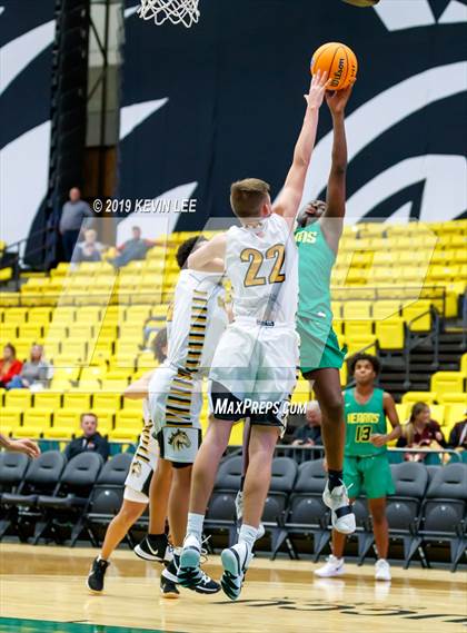 Thumbnail 3 in Kearns vs. Cottonwood (Utah Valley Tip-Off Classic) photogallery.