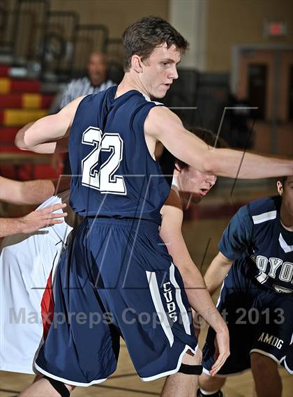 Thumbnail 2 in Loyola vs. Madison-Ridgeland Academy (MaxPreps Holiday Classic) photogallery.