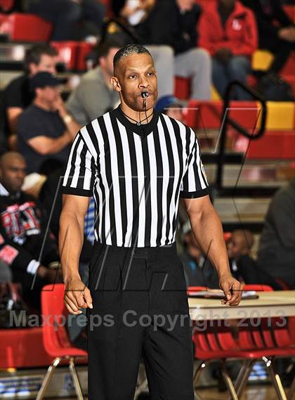 Thumbnail 3 in Loyola vs. Madison-Ridgeland Academy (MaxPreps Holiday Classic) photogallery.