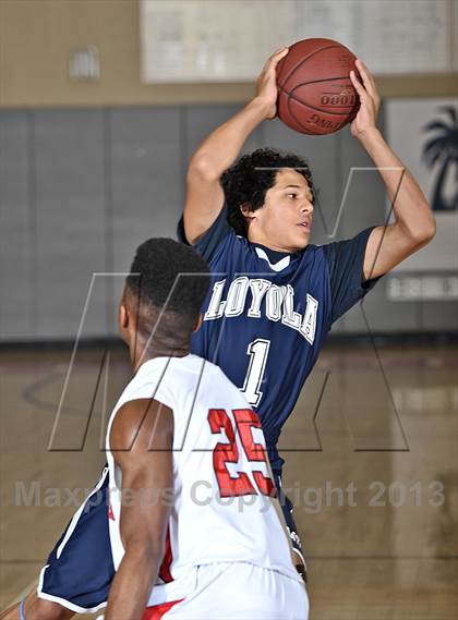 Thumbnail 2 in Loyola vs. Madison-Ridgeland Academy (MaxPreps Holiday Classic) photogallery.