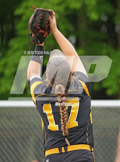 Thumbnail 2 in E.O. Smith/Tolland vs  Amity Regional (CIAC Class LL Quarterfinal) photogallery.