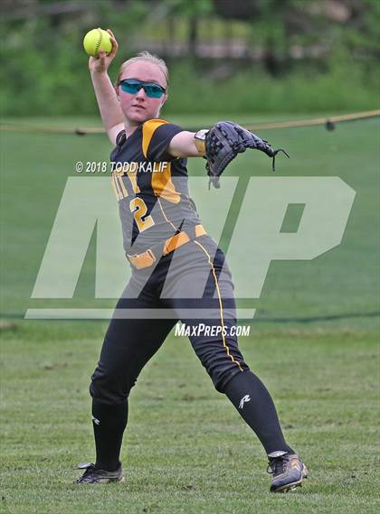 Thumbnail 1 in E.O. Smith/Tolland vs  Amity Regional (CIAC Class LL Quarterfinal) photogallery.