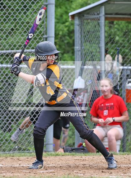 Thumbnail 2 in E.O. Smith/Tolland vs  Amity Regional (CIAC Class LL Quarterfinal) photogallery.