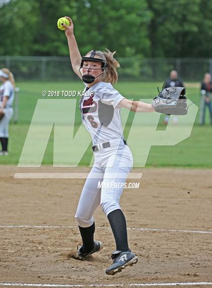 Thumbnail 2 in E.O. Smith/Tolland vs  Amity Regional (CIAC Class LL Quarterfinal) photogallery.