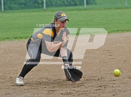 Thumbnail 1 in E.O. Smith/Tolland vs  Amity Regional (CIAC Class LL Quarterfinal) photogallery.