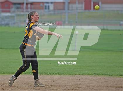 Thumbnail 3 in E.O. Smith/Tolland vs  Amity Regional (CIAC Class LL Quarterfinal) photogallery.