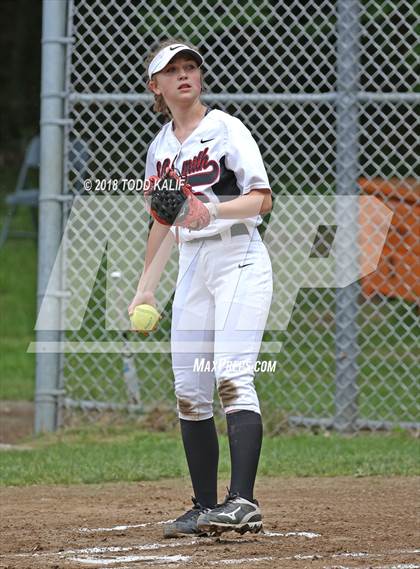 Thumbnail 2 in E.O. Smith/Tolland vs  Amity Regional (CIAC Class LL Quarterfinal) photogallery.