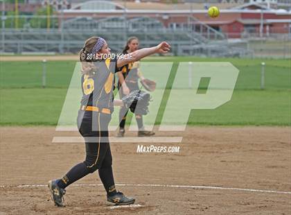 Thumbnail 3 in E.O. Smith/Tolland vs  Amity Regional (CIAC Class LL Quarterfinal) photogallery.