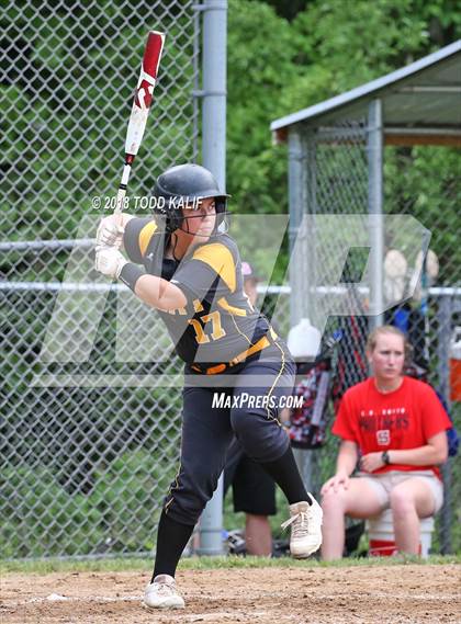 Thumbnail 2 in E.O. Smith/Tolland vs  Amity Regional (CIAC Class LL Quarterfinal) photogallery.