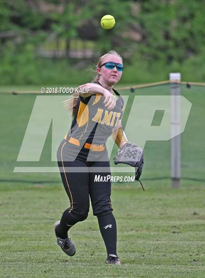 Thumbnail 2 in E.O. Smith/Tolland vs  Amity Regional (CIAC Class LL Quarterfinal) photogallery.