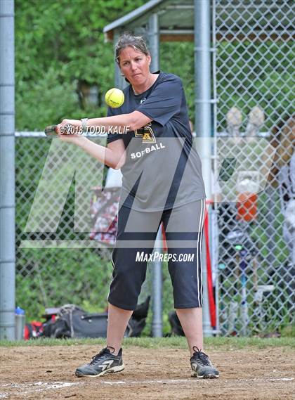 Thumbnail 2 in E.O. Smith/Tolland vs  Amity Regional (CIAC Class LL Quarterfinal) photogallery.