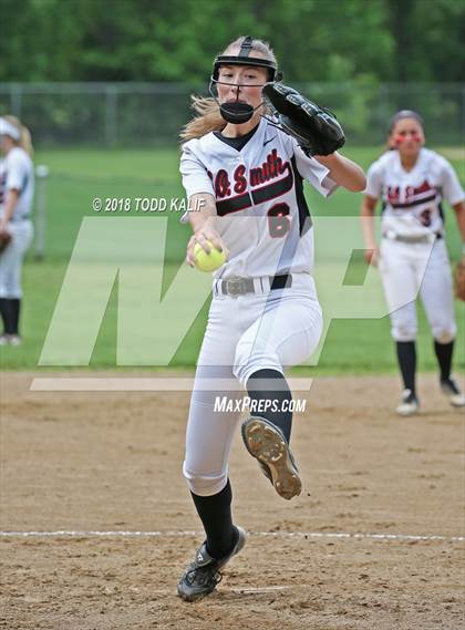 Thumbnail 2 in E.O. Smith/Tolland vs  Amity Regional (CIAC Class LL Quarterfinal) photogallery.