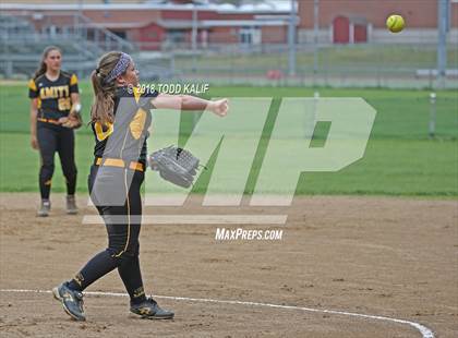 Thumbnail 3 in E.O. Smith/Tolland vs  Amity Regional (CIAC Class LL Quarterfinal) photogallery.