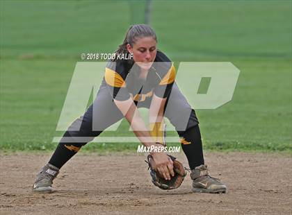 Thumbnail 1 in E.O. Smith/Tolland vs  Amity Regional (CIAC Class LL Quarterfinal) photogallery.