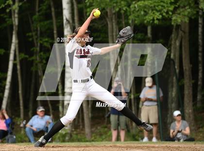 Thumbnail 3 in E.O. Smith/Tolland vs  Amity Regional (CIAC Class LL Quarterfinal) photogallery.