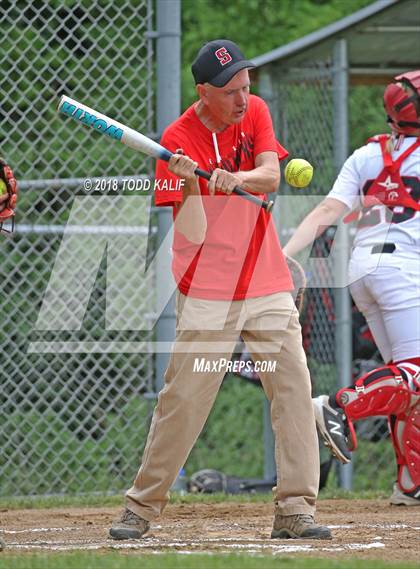 Thumbnail 3 in E.O. Smith/Tolland vs  Amity Regional (CIAC Class LL Quarterfinal) photogallery.
