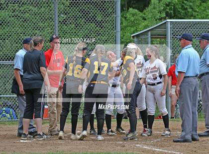 Thumbnail 2 in E.O. Smith/Tolland vs  Amity Regional (CIAC Class LL Quarterfinal) photogallery.