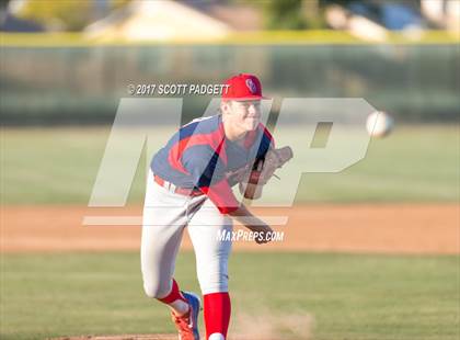 Thumbnail 2 in Great Oak @ Murrieta Mesa photogallery.