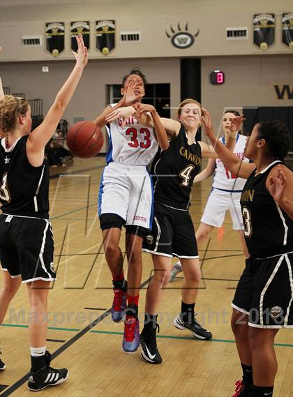 Thumbnail 3 in Canyon vs. Los Alamitos (So Cal Holiday Classic) photogallery.