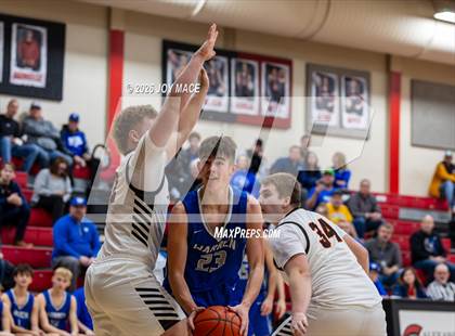 Thumbnail 2 in Warren vs. Nelsonville-York photogallery.