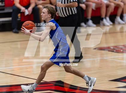 Thumbnail 2 in Warren vs. Nelsonville-York photogallery.