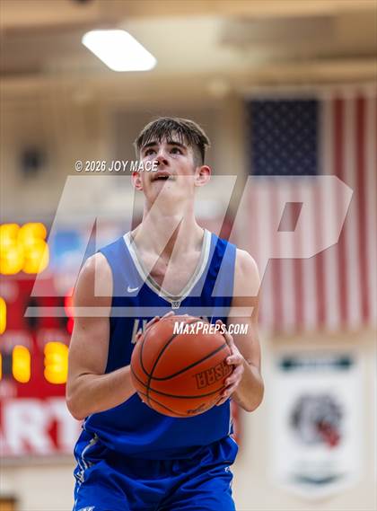 Thumbnail 3 in Warren vs. Nelsonville-York photogallery.