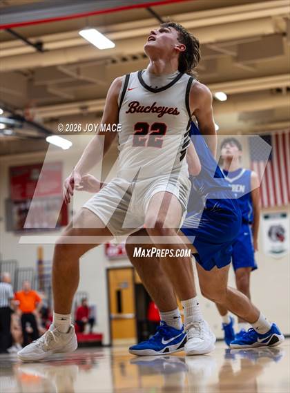 Thumbnail 1 in Warren vs. Nelsonville-York photogallery.