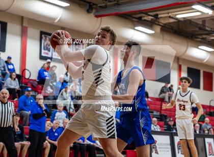 Thumbnail 3 in Warren vs. Nelsonville-York photogallery.