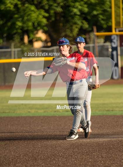 Thumbnail 1 in La Salle @ Canby photogallery.