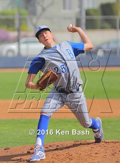 Thumbnail 1 in Camarillo @ Burbank photogallery.