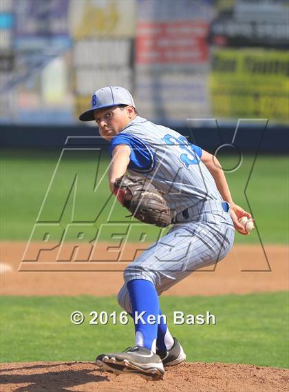 Thumbnail 1 in Camarillo @ Burbank photogallery.