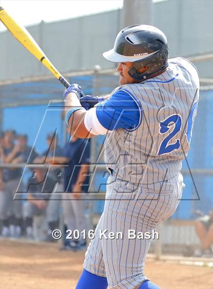 Thumbnail 2 in Camarillo @ Burbank photogallery.