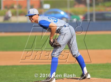 Thumbnail 3 in Camarillo @ Burbank photogallery.