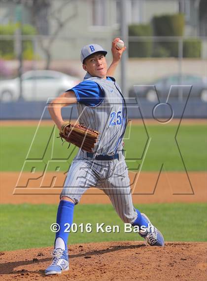 Thumbnail 2 in Camarillo @ Burbank photogallery.