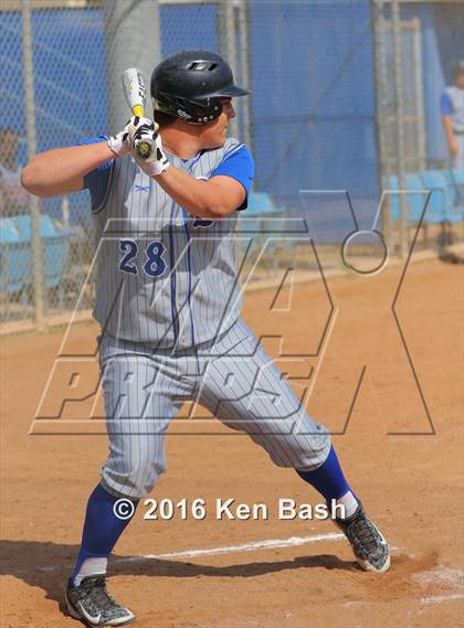 Thumbnail 3 in Camarillo @ Burbank photogallery.