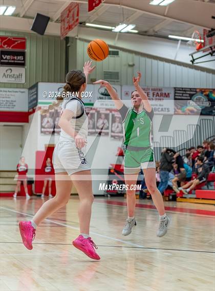 Thumbnail 2 in Yellville-Summit @ Flippin photogallery.
