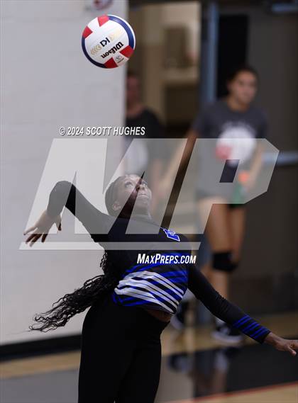 Thumbnail 3 in Antioch @ Overton photogallery.