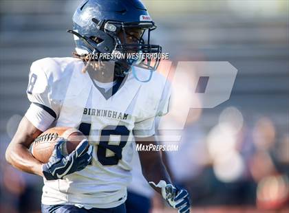 Thumbnail 3 in Birmingham @ Moorpark photogallery.