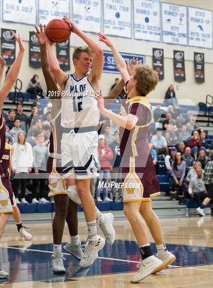 Thumbnail 2 in Valor Christian vs. Windsor (CHSAA 5A 1st Round) photogallery.