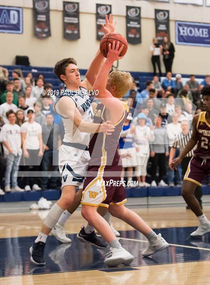 Thumbnail 1 in Valor Christian vs. Windsor (CHSAA 5A 1st Round) photogallery.