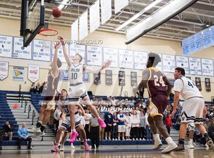 Thumbnail 3 in Valor Christian vs. Windsor (CHSAA 5A 1st Round) photogallery.