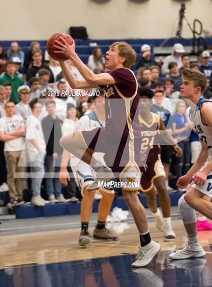 Thumbnail 2 in Valor Christian vs. Windsor (CHSAA 5A 1st Round) photogallery.