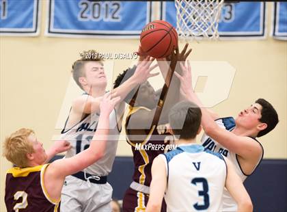 Thumbnail 1 in Valor Christian vs. Windsor (CHSAA 5A 1st Round) photogallery.