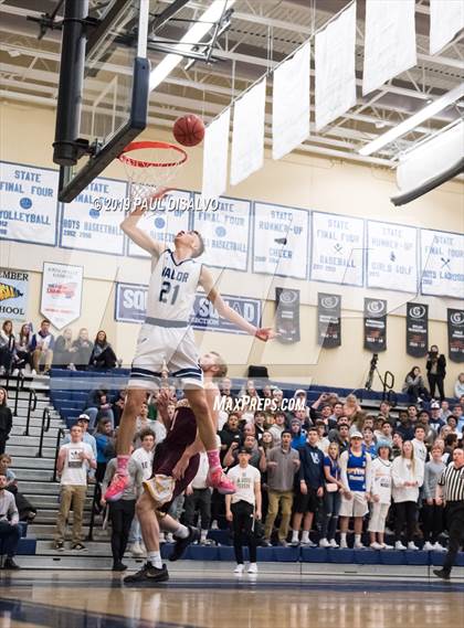 Thumbnail 1 in Valor Christian vs. Windsor (CHSAA 5A 1st Round) photogallery.