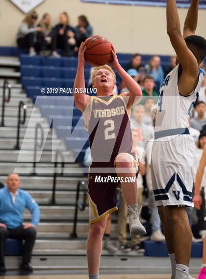 Thumbnail 1 in Valor Christian vs. Windsor (CHSAA 5A 1st Round) photogallery.