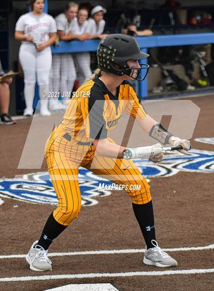 Thumbnail 1 in Lake Belton vs Liberty (UIL 4A Regional Playoff) photogallery.