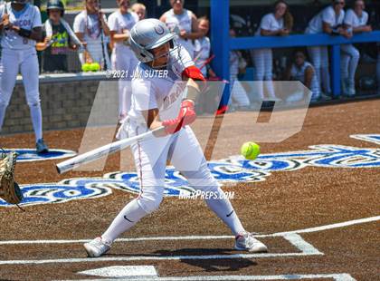 Thumbnail 3 in Lake Belton vs Liberty (UIL 4A Regional Playoff) photogallery.