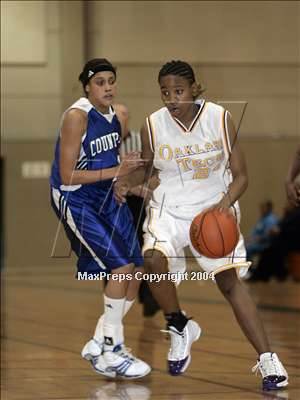 Thumbnail 1 in La Jolla Country Day vs Oakland Tech (West Coast Jamboree) photogallery.