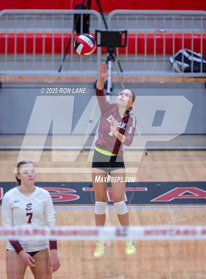 Thumbnail 3 in Edmond Memorial @ Mustang photogallery.